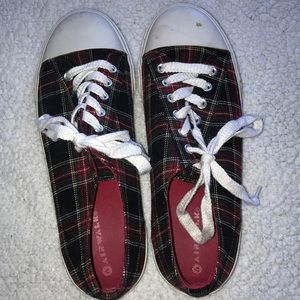 Plaid sneakers